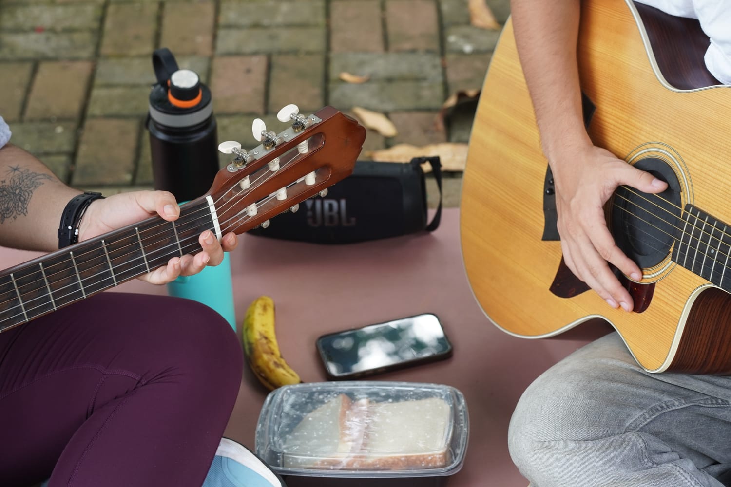 Clases de guitarra en Costa del Este — Cuerda Viva